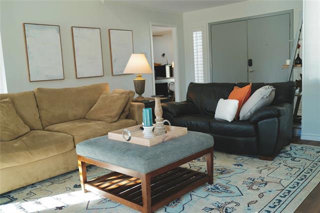 Photo - 3002 Townbluff Dr