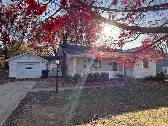 Photo - 559 Hartzler St