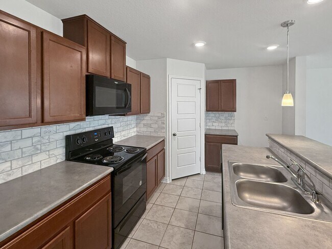 Photo - New Braunfels gem