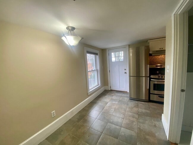 Photo - 35 Broad St Unit 3