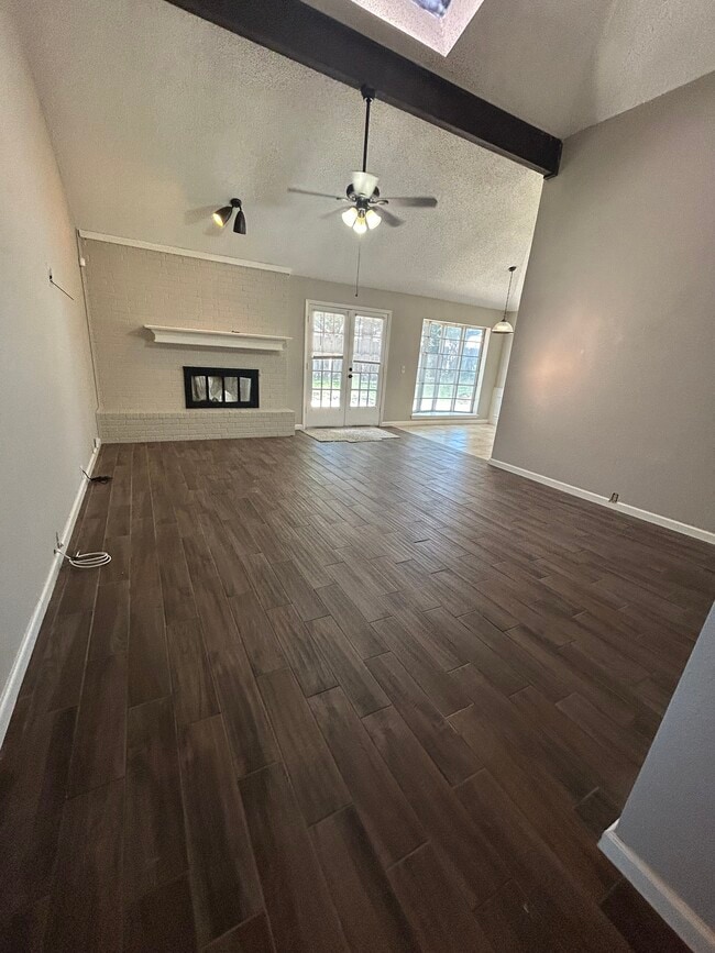 Photo - 1007 Almond Ct
