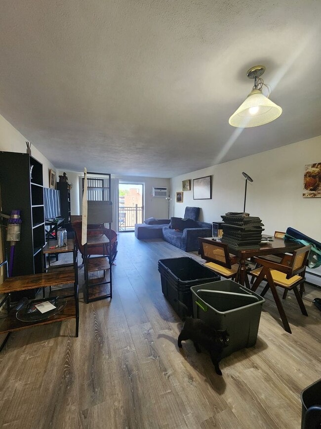 Photo - Watertown - 2 Bedroom Apartment - 9/1  **NO FEE*