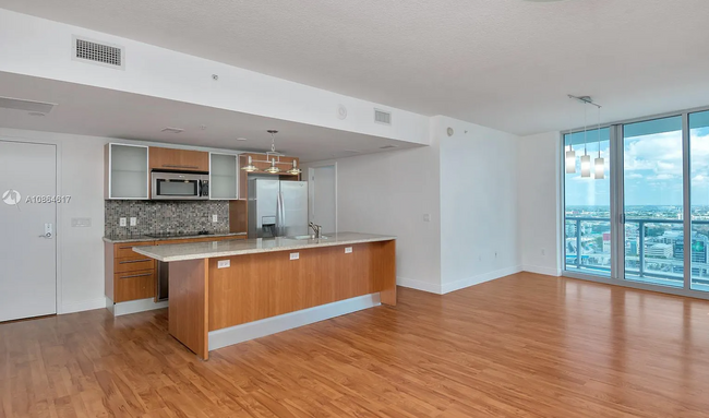 Photo - 185 SW 7th St Condo Unit 2811