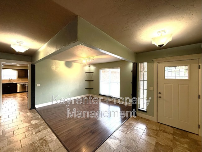 Photo - 5324 Eden Dr