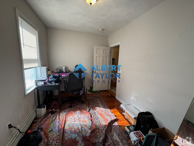 Building Photo - 585 Broadway Unit 1 Rental