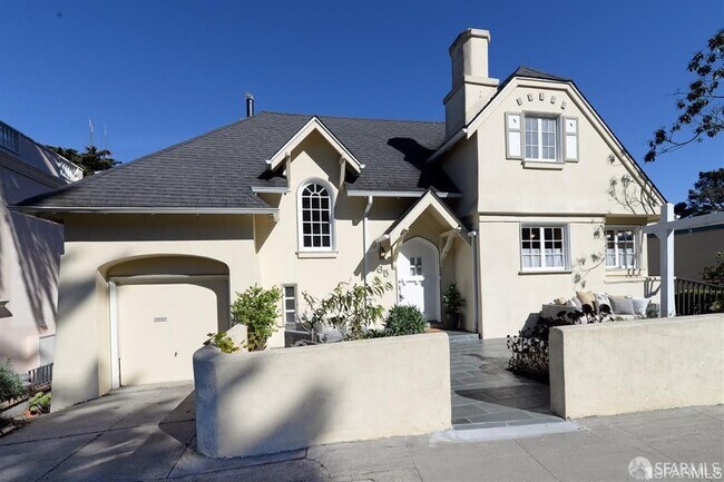 65 Castenada Ave