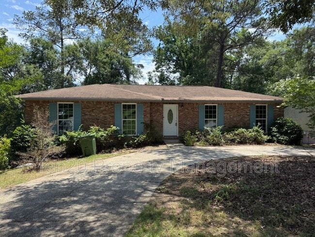 Building Photo - 6823 Live Oaks Dr Rental