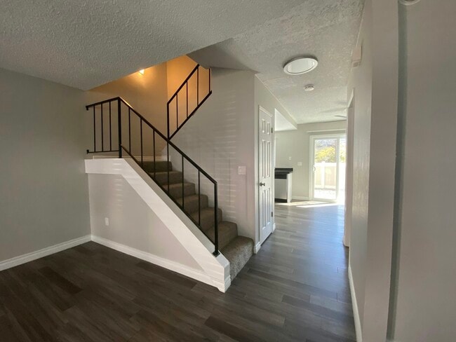 Building Photo - 5810 Amaya Dr Unit 02B