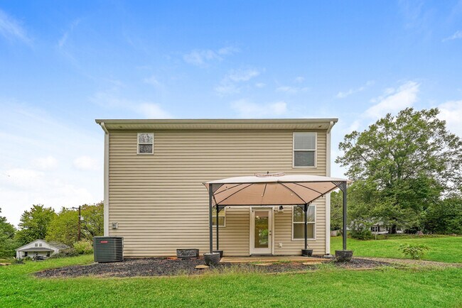 Photo - Fantastic 3bd/3ba home! Let yourself in!