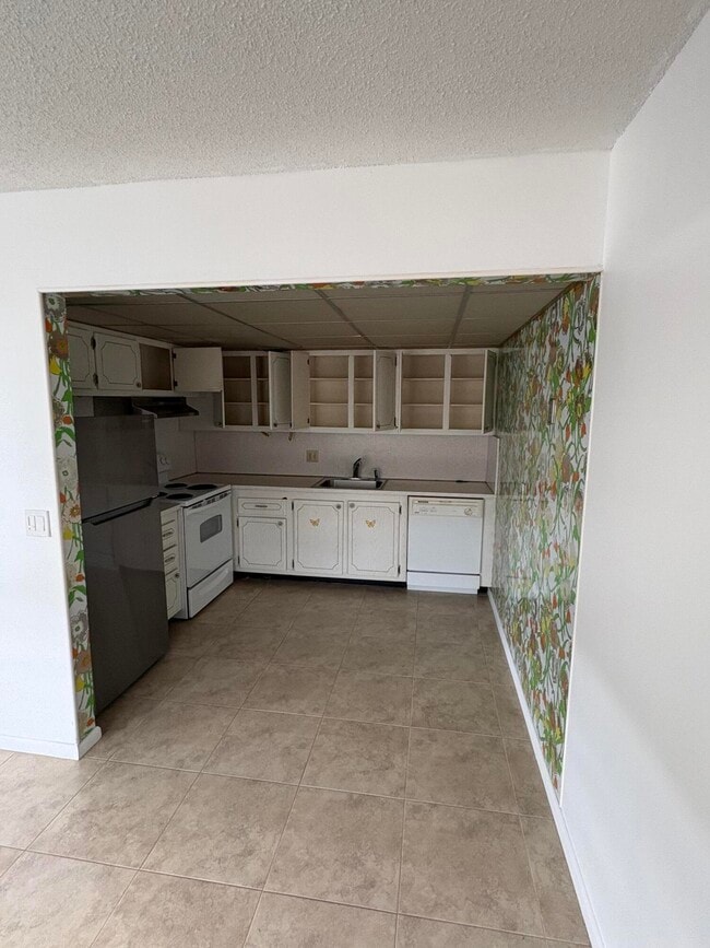 Photo - 163 Somerset Crescent Unidad H