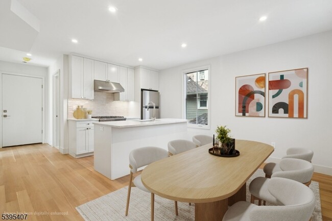 Photo - 75 Midland Ave