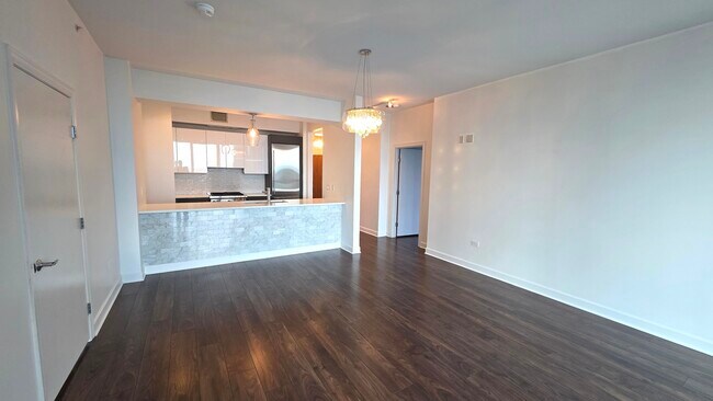 Photo - 1201 S Prairie Ave Unit 1104