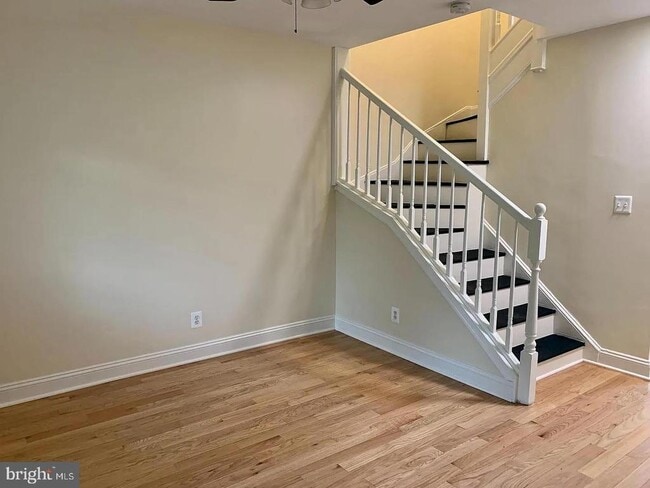 Photo - 1819 L St NE