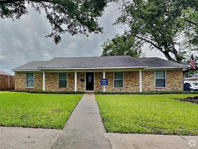 Building Photo - 8127 Twin Hills Dr Rental