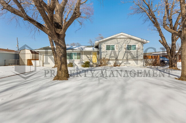 Building Photo - 8300 W 9th St N