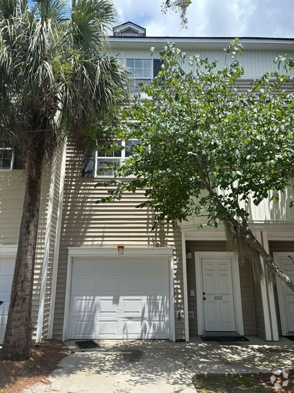 Building Photo - 4553 Great Oak Dr Rental