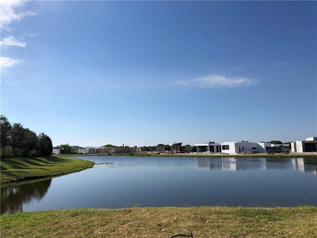 Photo - 150 Riviera Cir