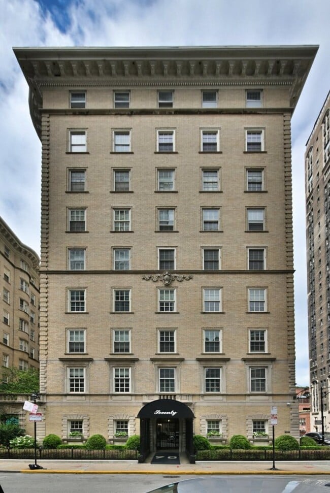 Photo - 70 E Scott St Unit 408