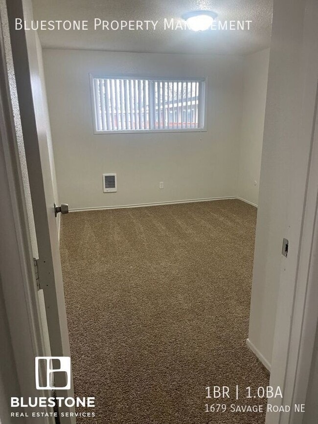 Photo - 1679 Savage Rd NE