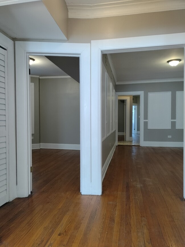 Photo - 7729 S Essex Ave