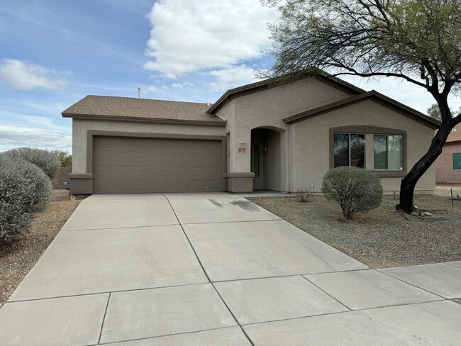Photo - Nice SouthWest Tucson 3Bdm 2Ba, Close Casi...