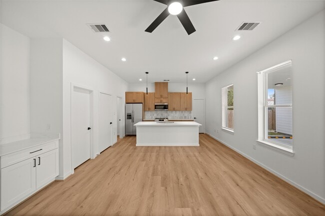 Photo - 1408 Enid St