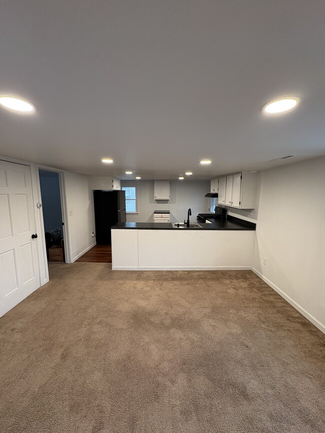 Living Room - 31 Merritt Ave 2nd Floor Unit 31 Merritt Ave Woodbridge