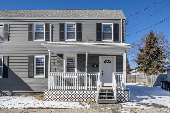 Building Photo - 8 Orchard St