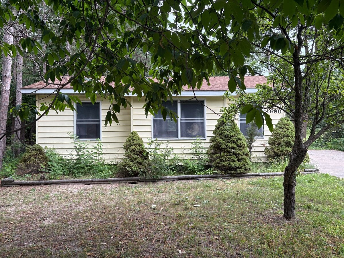 Photo - 1680 Chestnut St