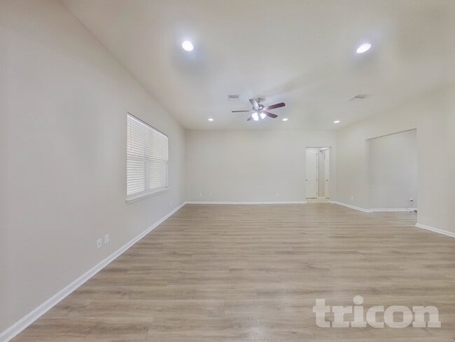 Photo - 3525 Chandler Estates Dr