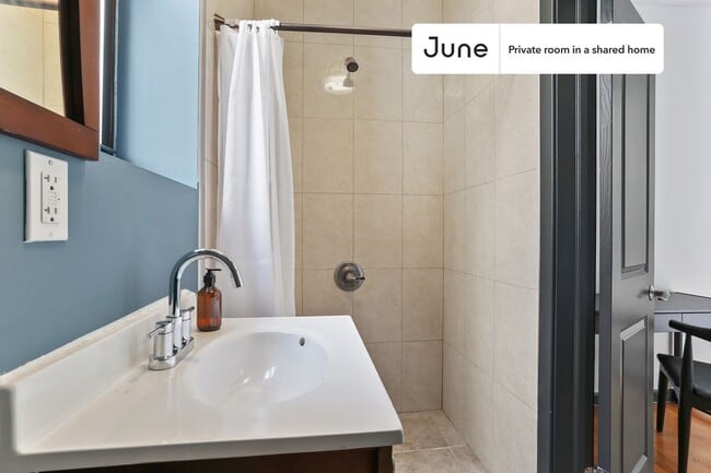 Photo - Room in Shared 4 bed/3 bath home Unit A