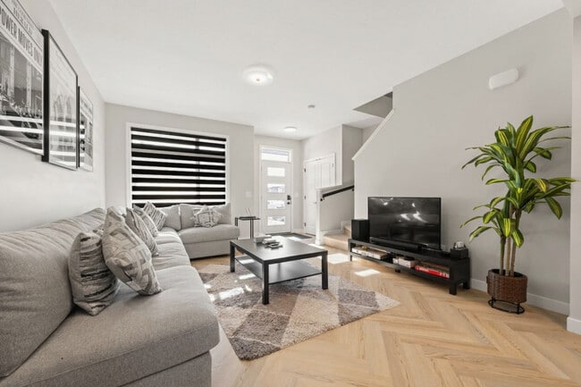 1352 Siskin Wynd Unit SI ID1473253P