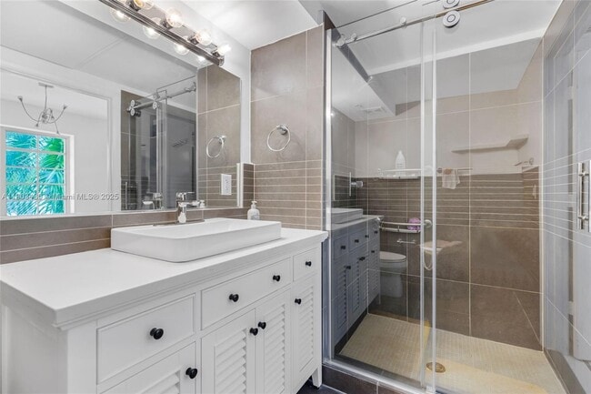 Photo - 435 21st St Unidad 311