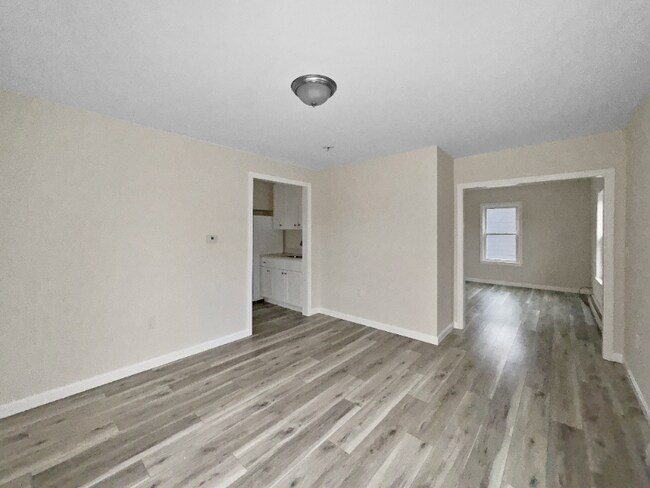 Photo - 8-10 Varnum St Unit 10