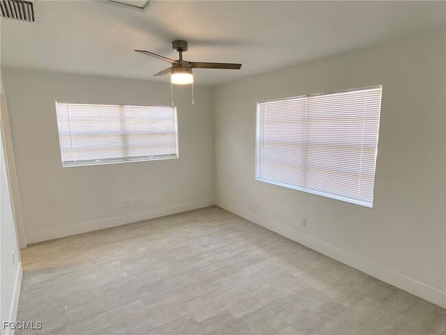 Photo - 317 Tarpon Dr