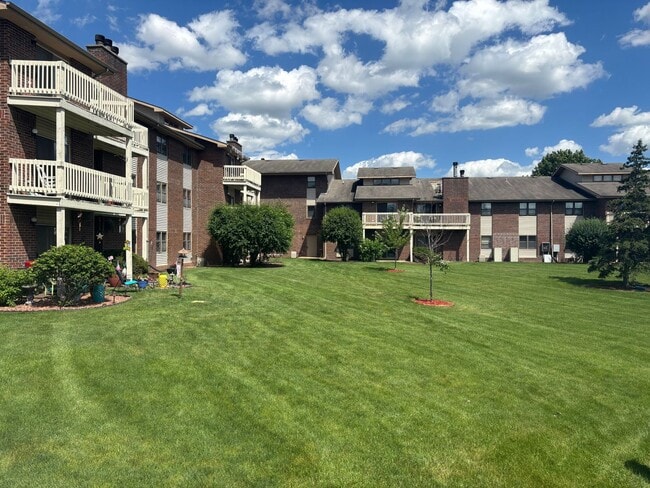 Willow Creek Apartments