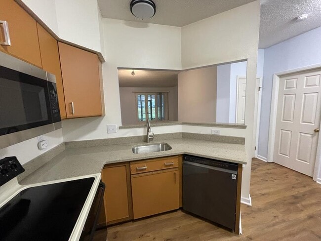 Photo - 4803 Foxwood Dr S Unit 4803 Foxwood dr south