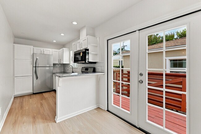 136 Brightwood Ave Unit 136A