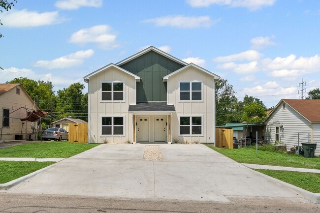 Photo - Legacy Homes – Brand New Texas Townhome for Rent!