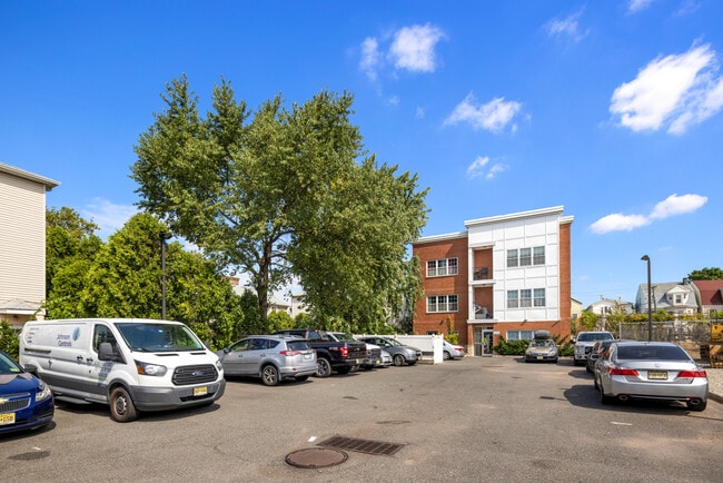 84-86 Astor Street
