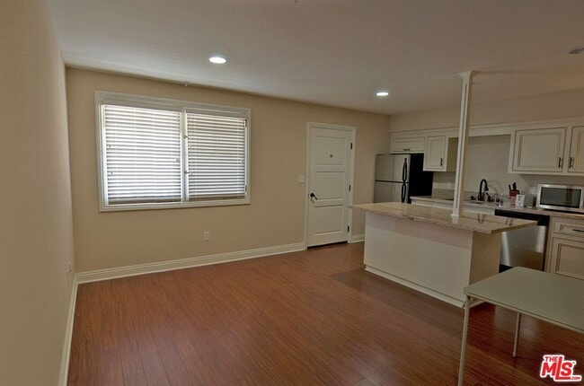 Photo - 2646 Ellendale Pl Unit 2646