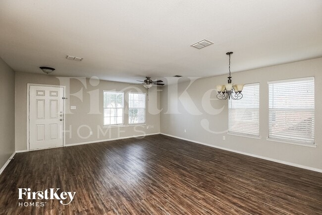 Photo - 4516 Mountain Oak St