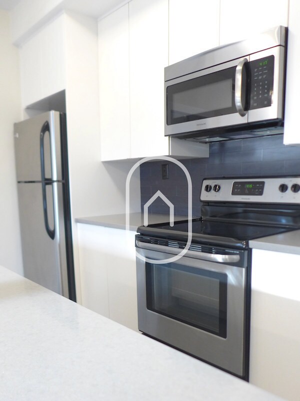 Photo - 37 E Springfield St