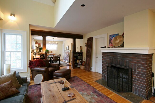 Photo - 3910-3912 Thomas Ave South Unit 3910