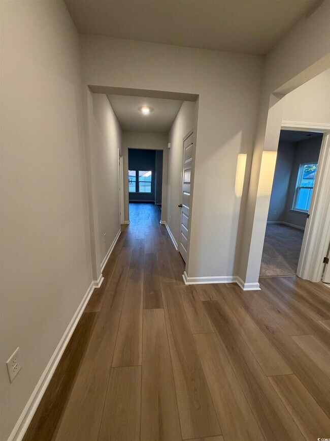 Photo - 699 Laconic Dr