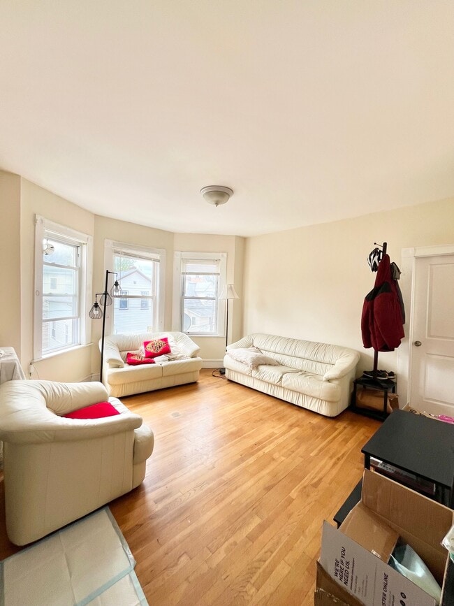 Photo - 110 Murdock St Unit 3