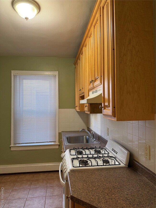 Photo - 322 Jericho Tpke