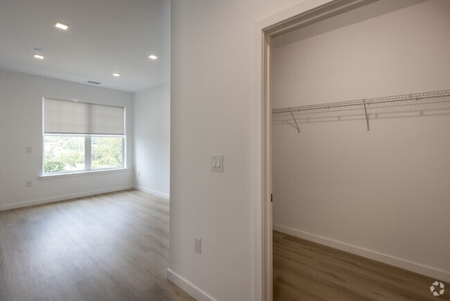2BR, 2BA - 1,207SF