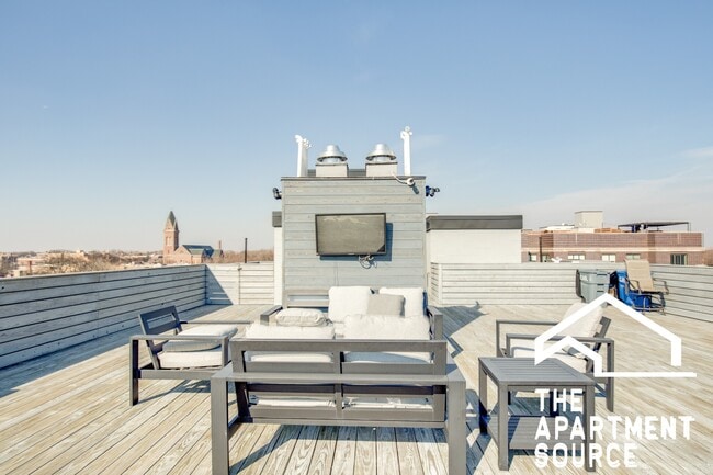 Photo - 2251 W Lawrence Ave Unit 201