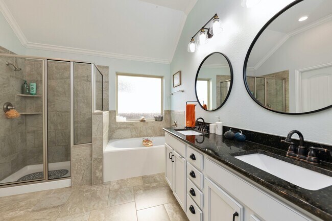 Photo - 4323 Berry Bend Ln